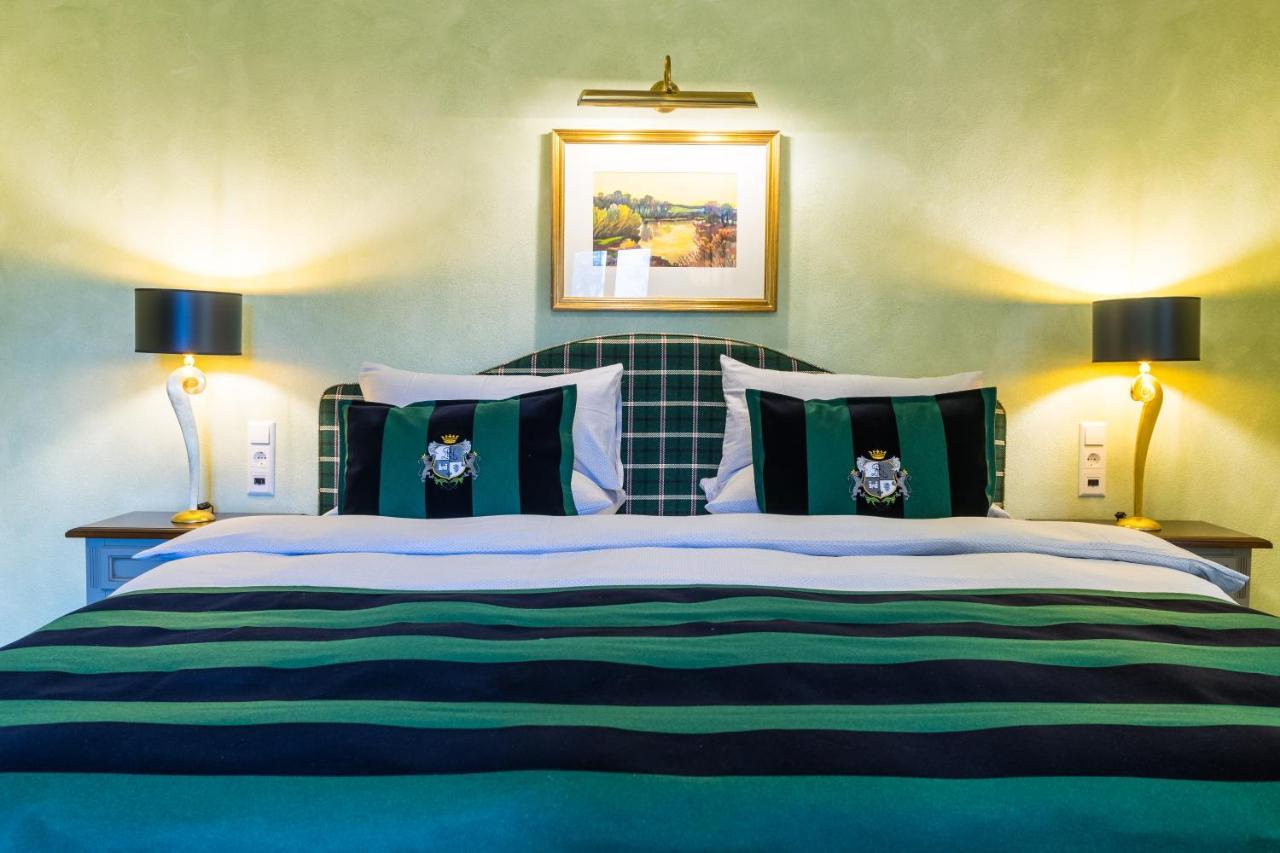 Schlosshotel Weyberhoefe Hoesbach Luaran gambar